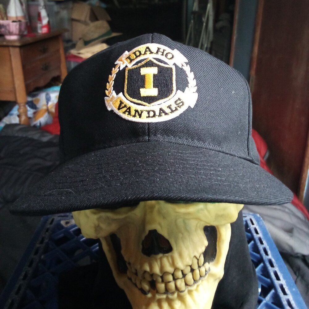 Vintage 90s Idaho Vandals Snap Back Hat Cap